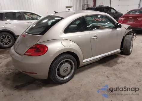 2012 Volkswagen Beetle 2.5L z USA, uszkodzony, nr VIN 3VWJP7AT7CM647852